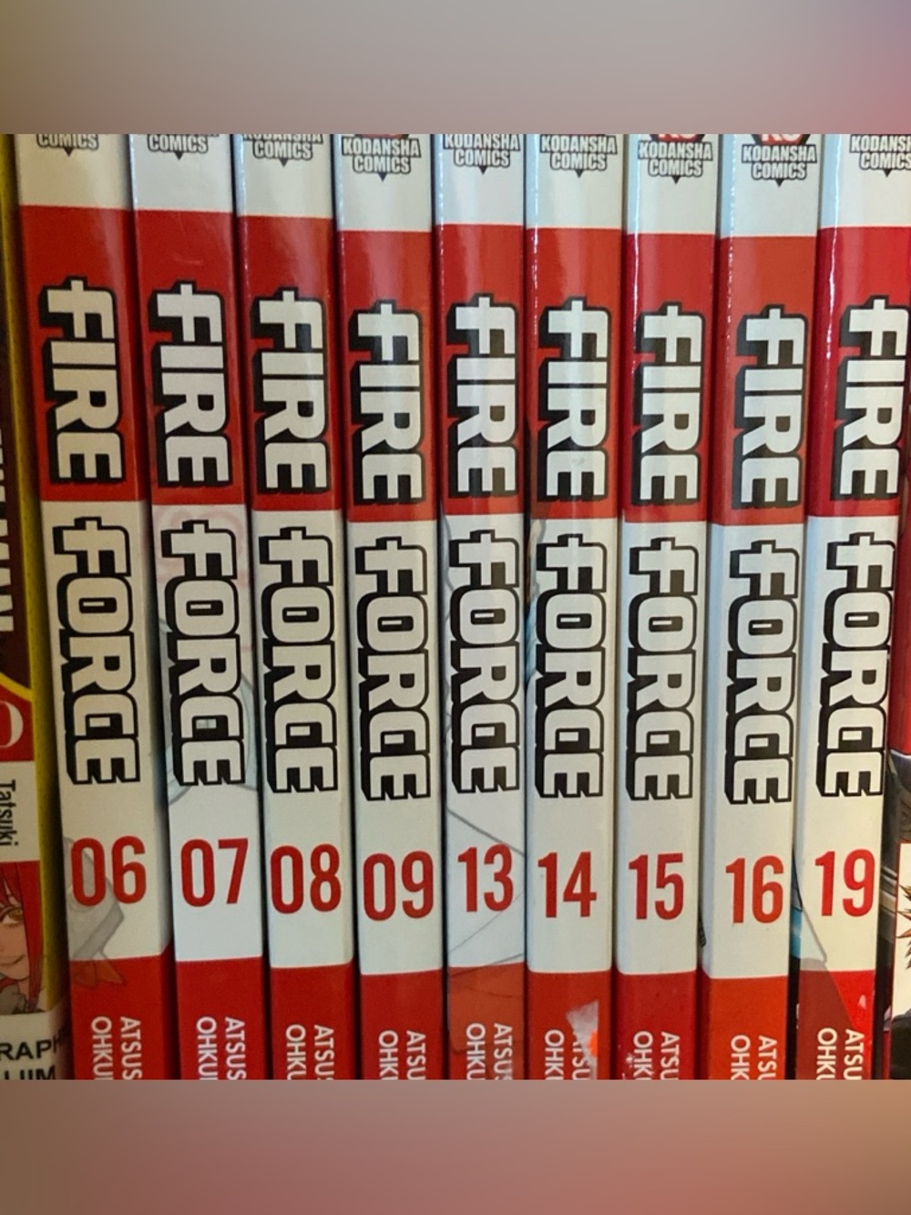 Manga Fire Force Volume Set - Red and White